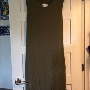 Casual maxi dress with open back